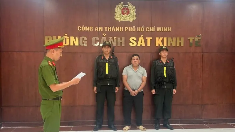 TPHCM: Triệt phá đường dây ngâm ốc bằng hóa chất công nghiệp đặc biệt lớn