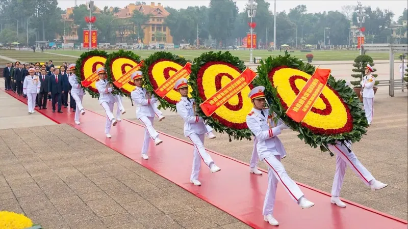 Lãnh đạo Đảng, Nhà nước vào Lăng viếng Chủ tịch Hồ Chí Minh
