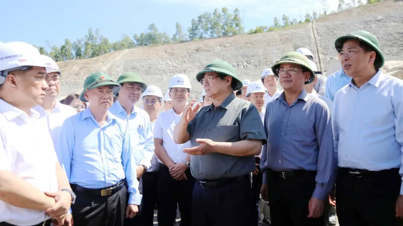 Thủ tướng yêu cầu sớm khai thác đường cao tốc qua Gia Lai, Quảng Ngãi