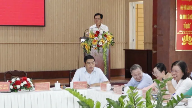 Yêu cầu phường Tân Thới Hiệp tăng cường quản lý đất đai, trật tự xây dựng