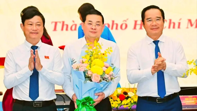 Chủ tịch UBND TPHCM biểu dương các sở, ngành hoàn thành nhiệm vụ