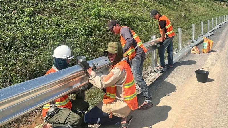 Mới đầu mùa nắng nóng, miền Trung như "chảo lửa"