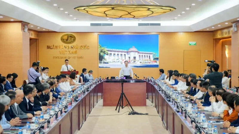 Các ngân hàng đồng thuận giảm lãi suất huy động