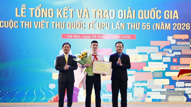 Câu chuyện giữa 2 robot đoạt giải nhất quốc gia Viết thư quốc tế UPU lần thứ 55