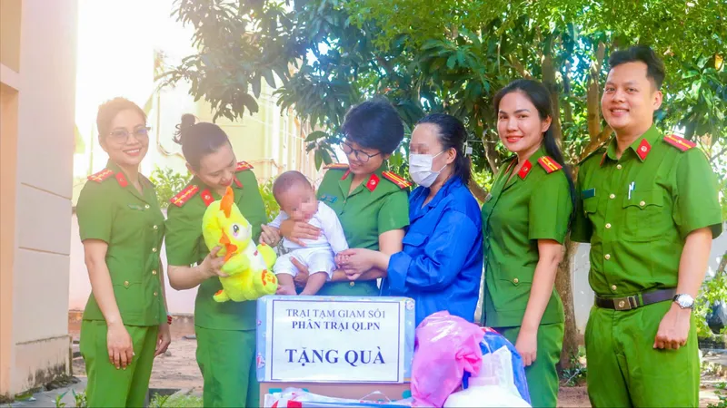 Tổ chức chương trình tái hòa nhập cộng đồng cho phạm nhân