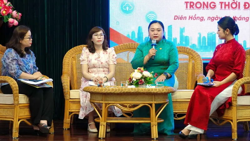 Tình làng nghĩa xóm trong thời đại số