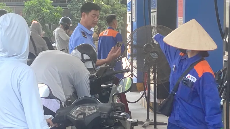 Quỹ bình ổn giá xăng dầu còn gần 196 tỷ đồng