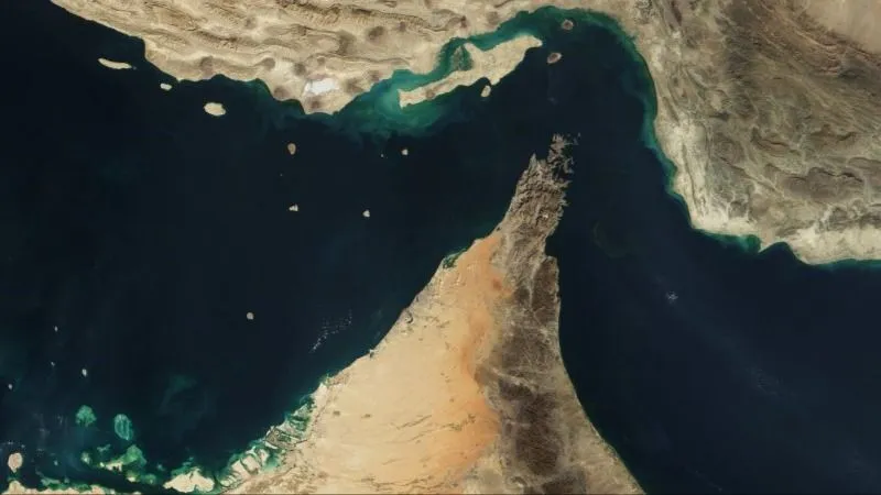 Iran, Oman họp lần đầu về quản lý eo biển Hormuz