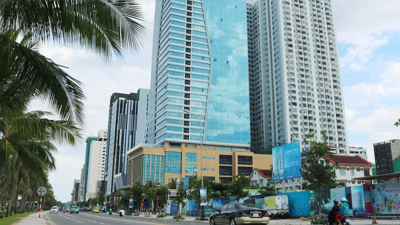 Tổ hợp khách sạn Mường Thanh và căn hộ cao cấp Sơn Trà