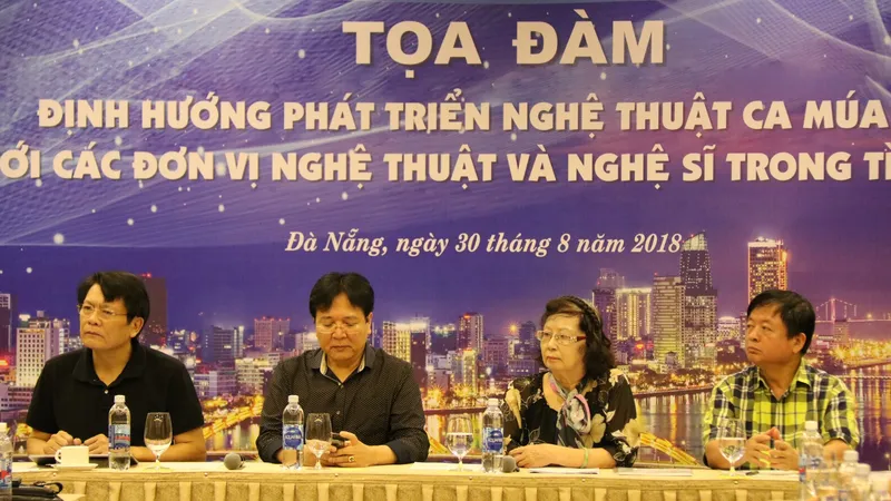 Quang cảnh buổi tọa đàm