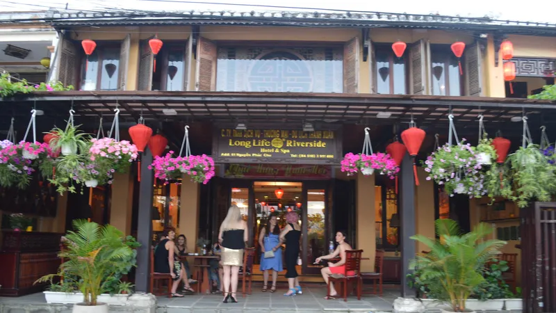 Kiên quyết xử lý ô nhiễm tiếng ồn, rao vặt trong phố cổ Hội An