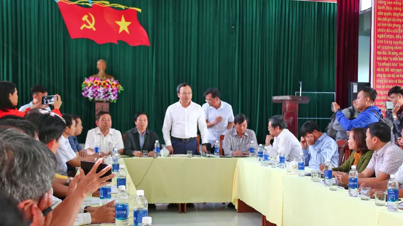 Ông Khuất Việt Hùng, Phó Chủ tịch chuyên trách Ủy ban ATGT quốc gia làm việc với huyện Đại Lộc, tỉnh Quảng Nam