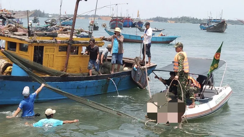 Tìm được 2 nạn nhân cuối cùng trong vụ lật ghe trên sông Thu Bồn