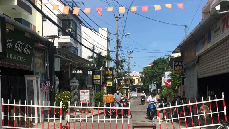 Từ 0 giờ ngày 31-7 cách ly xã hội thành phố Hội An Ảnh: K.C