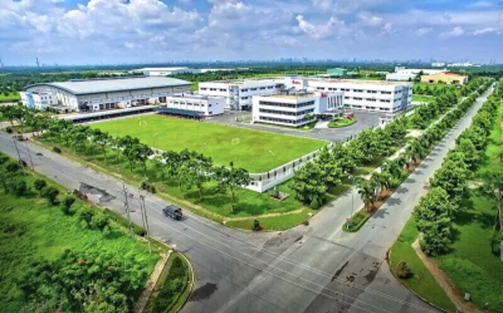 Long An trao quyết định thành lập khu công nghiệp Nam Tân Tập