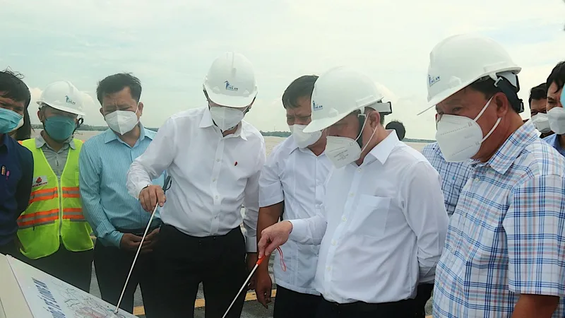 Long An đăng ký tiên phong xây dựng đoạn mở đầu “đường ven biển miền Tây”