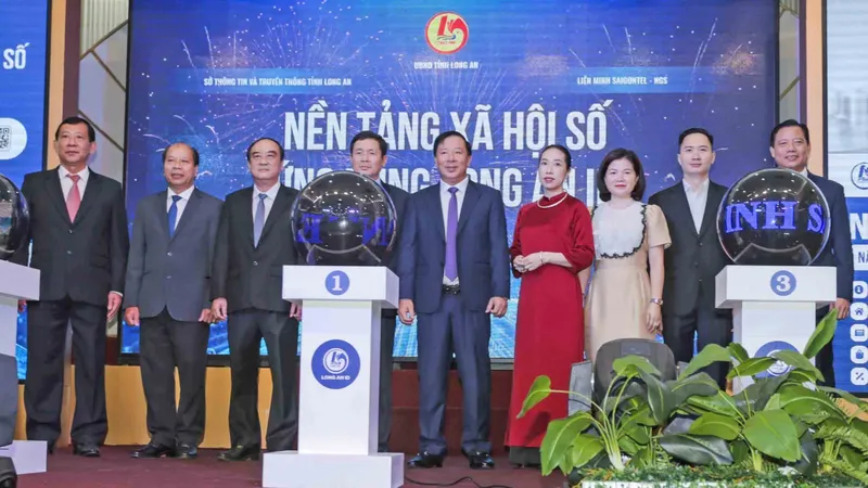 Chính thức đưa vào vận hành nền tảng xã hội số - ứng dụng Long An ID