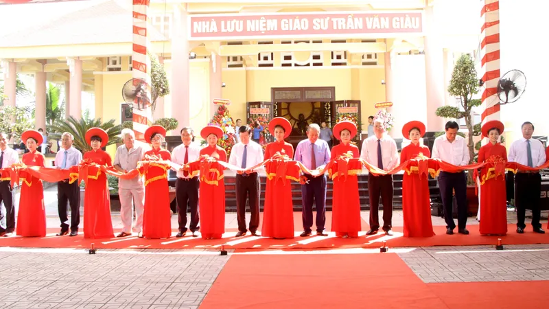 TPHCM hỗ trợ Long An 27 tỷ đồng xây dựng 2 công trình văn hóa