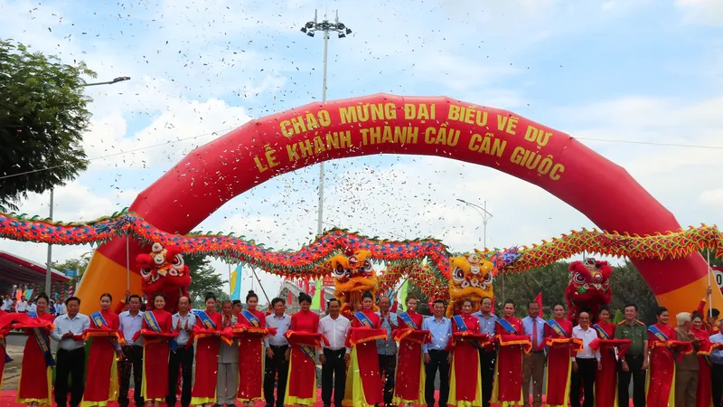 Long An: Khánh thành cầu Cần Giuộc