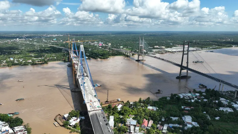Hợp long cầu Mỹ Thuận 2 trong tháng 10-2023
