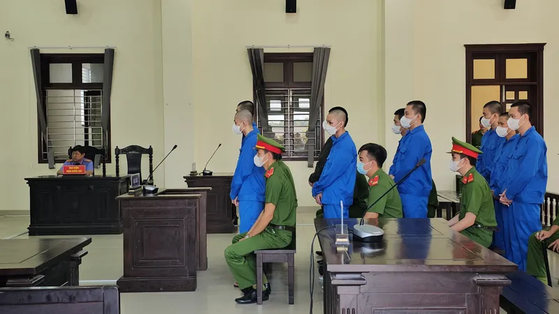 Nhóm thiếu niên đánh hội đồng khiến một học sinh tử vong lãnh án tù
