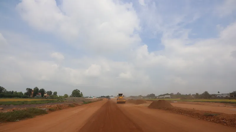 Kiên quyết xử lý các trường hợp cố tình không giao mặt bằng thi công công trình trọng điểm