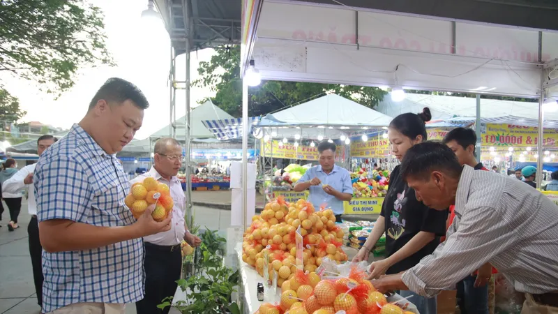 Long An: 8 tháng đầu năm 2024, tổng mức bán lẻ hàng hóa của tỉnh ước đạt hơn 66.900 tỷ đồng