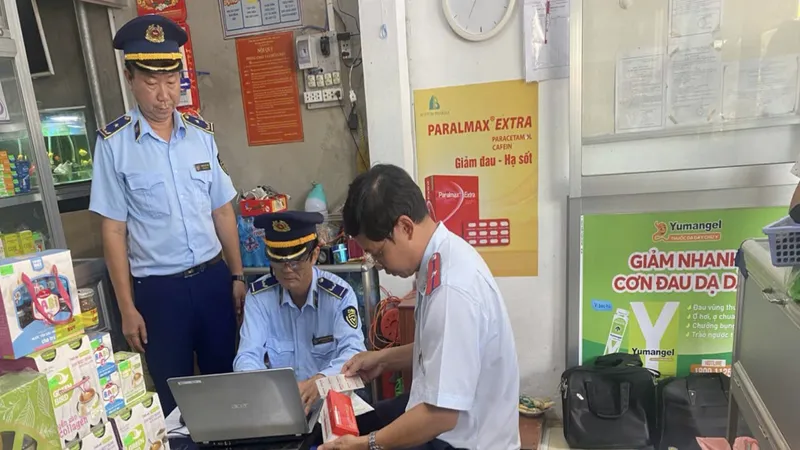 Tiền Giang: 1 nhà thuốc bán thuốc CEFUROXIM 500mg có dấu hiệu giả 