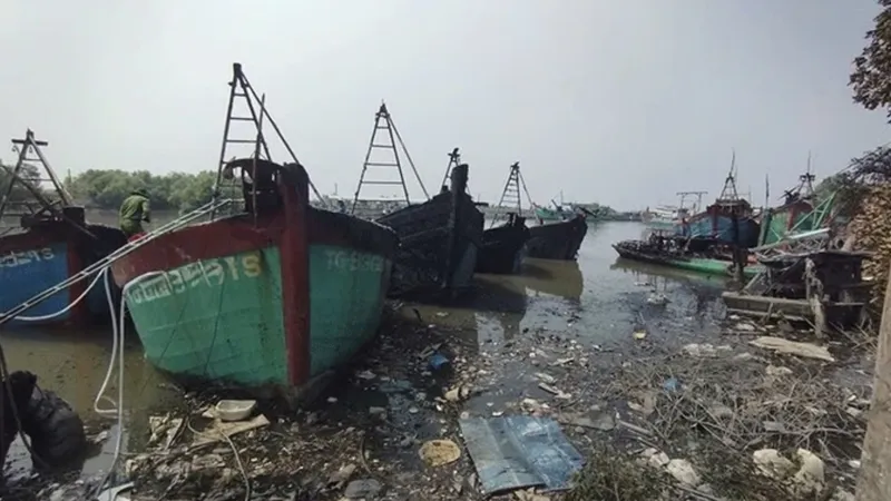 Tiền Giang: Cháy 7 tàu cá, thiệt hại hơn 5 tỷ đồng