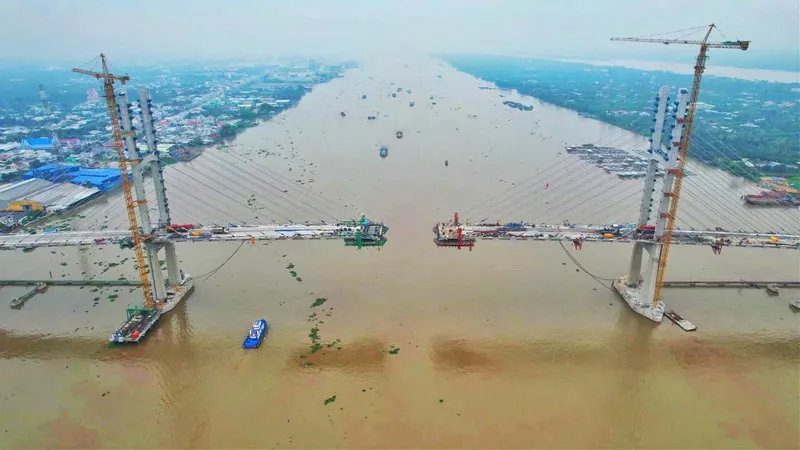 Tiến độ cầu Rạch Miễu 2 đạt trên 82,5% kế hoạch