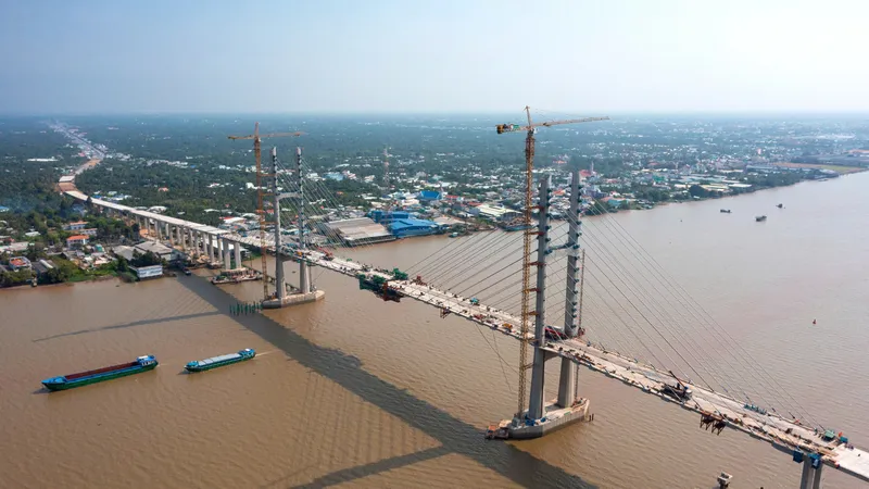 ĐBSCL: Khởi công, động thổ, hợp long nhiều công trình có vốn đầu tư hàng ngàn tỷ đồng