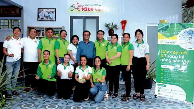 Phó Chủ tịch Quốc hội Lê Minh Hoan gặp gỡ, đối thoại với thanh niên nông thôn ở Đồng Tháp