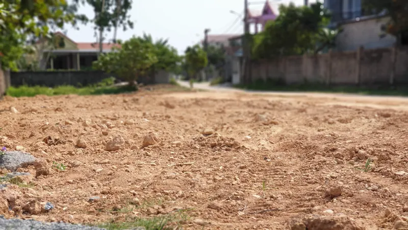 Một số lô đất đã san lấp mặt bằng xong khi chưa mở thầu nhưng ông Thiếu báo cáo láo là gửi một số khối lượng đất.