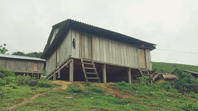 Có 20 khẩu trốn Covid-19 ở khe Pờ Re