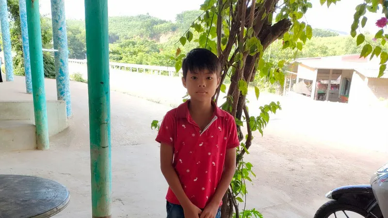 Em Mai Hải Đăng, một thiếu nhi dũng cảm cứu người thoát khỏi đuối nước