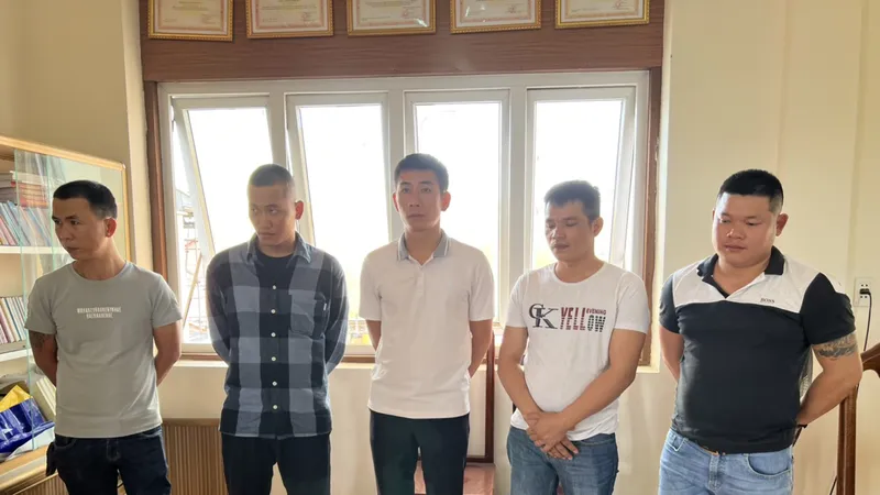 Các đối tượng bị khởi tố