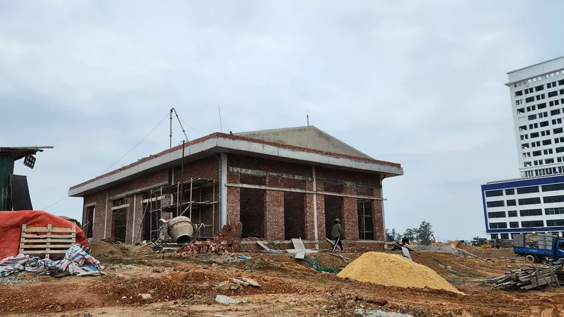Hạng mục nhà phía sau xây sai giấy phép của Thái Thượng Hoàng