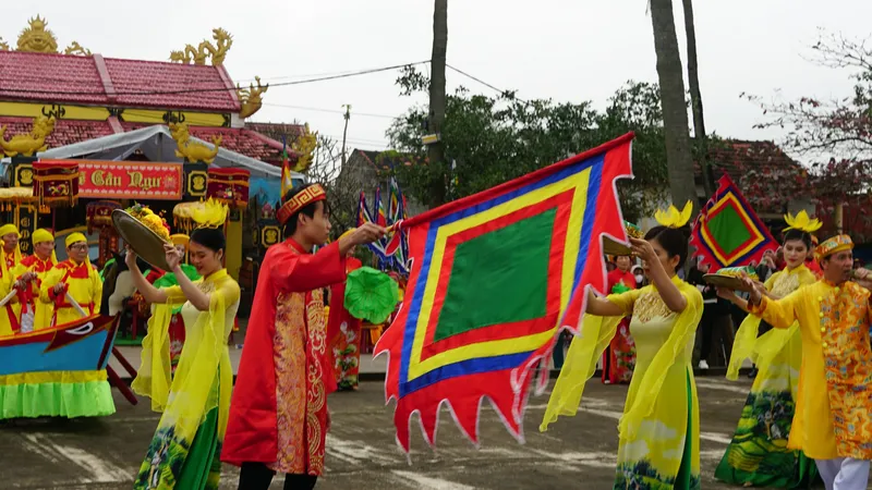 Tưng bừng lễ hội cầu ngư của làng biển Cảnh Dương, Quảng Bình
