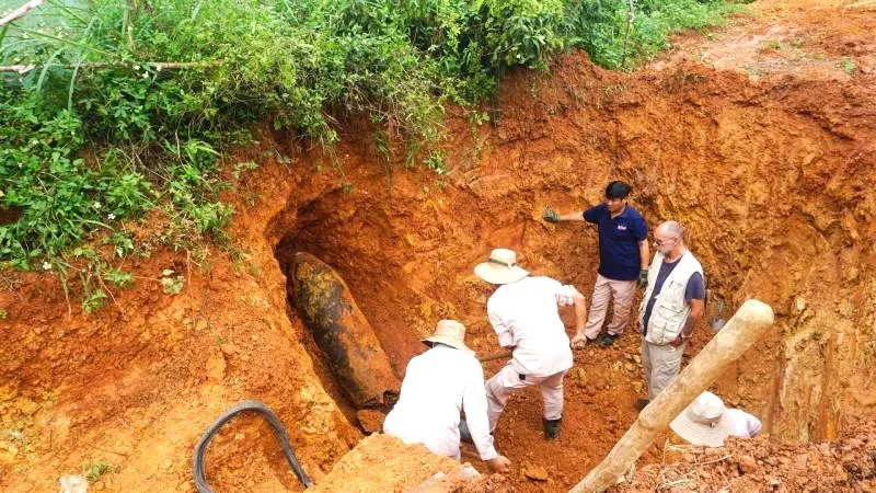 Quảng Bình xử lý an toàn 3 quả bom trong khu dân cư 
