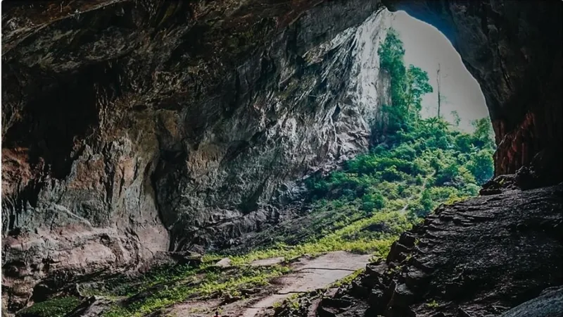 Phong Nha - Kẻ Bàng được vinh danh là kinh đô phiêu lưu nguyên sơ