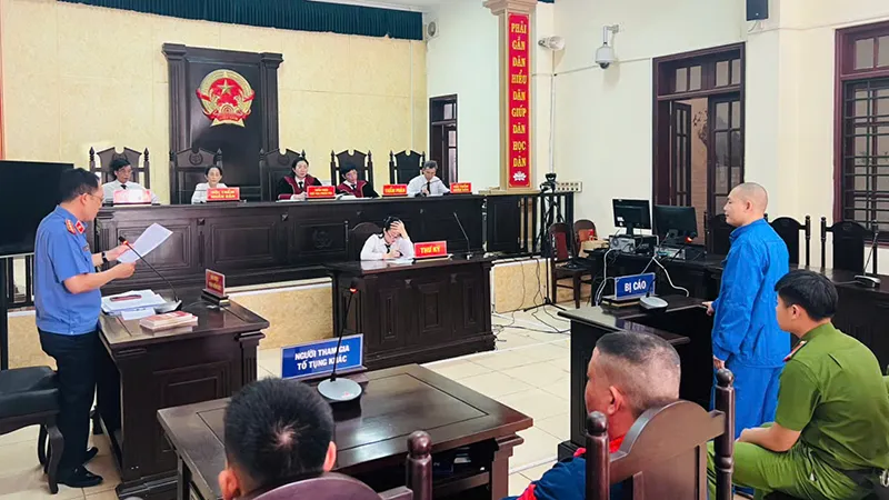 Tử hình đối tượng vận chuyển hơn 24kg ma túy, mang theo vũ khí 