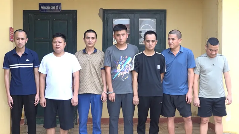 Quảng Bình: Khởi tố 11 đối tượng trong đường dây cá độ bóng đá