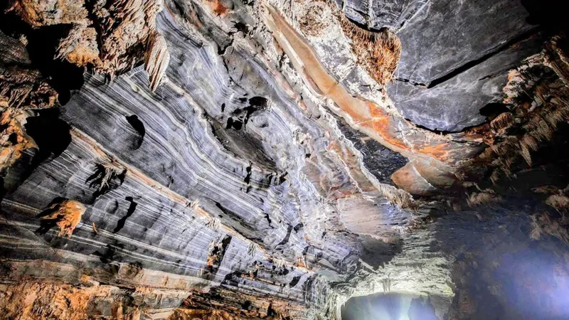 Phong Nha - Kẻ Bàng: Chứng nhân của hơn 400 triệu năm