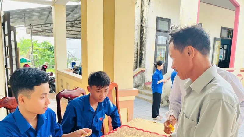 Hỗ trợ người dân lấy số thứ tự thực hiện thủ tục hành chính