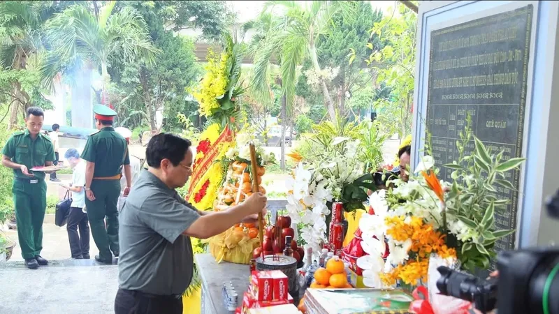 Bến phà II Long Đại và Đền Song Trung ở Quảng Trị được xếp hạng Di tích quốc gia