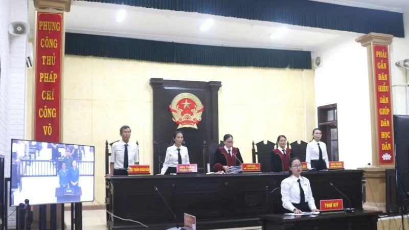 Quảng Trị: Nữ sinh 2005 cùng đồng phạm lãnh án chung thân vì vận chuyển gần 30kg ma túy 