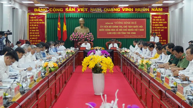 Chủ tịch Quốc hội Vương Đình Huệ: Trà Vinh cần phát huy thế mạnh kinh tế biển