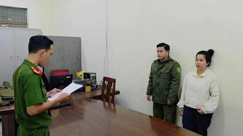 Công an TP Đà Nẵng khởi tố vụ án hình sự về tội “Buôn lậu, vận chuyển trái phép hàng hóa, tiền tệ qua biên giới”. Ảnh: CACC
