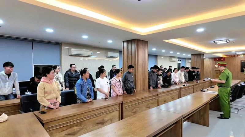 Các đối tượng tại cơ quan điều tra. Ảnh: CACC