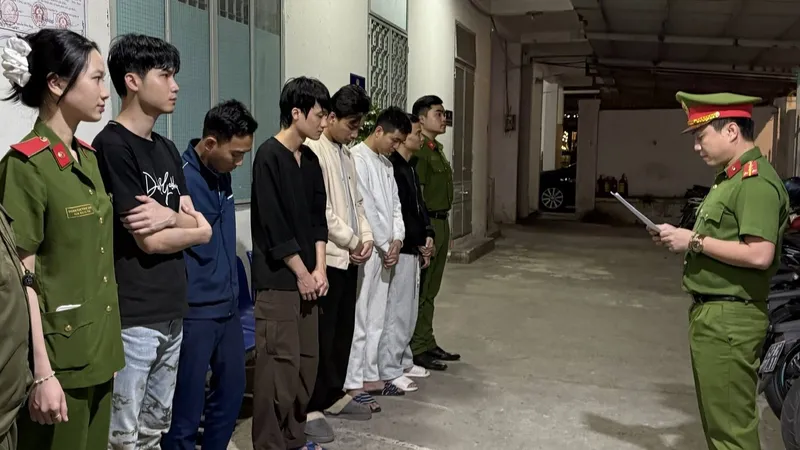 Các đối tượng tại cơ quan điều tra. Ảnh: CACC